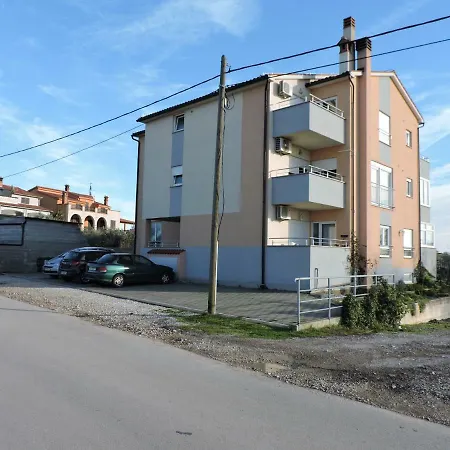Modern 5 Minutes From Fazana - Beautiful Balcony View - Legin Apartamento Vodnjan