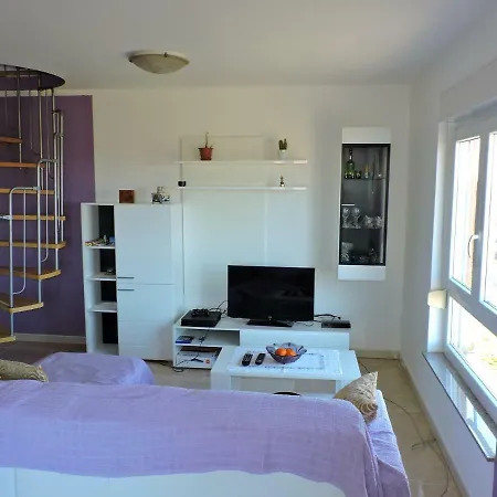 Modern 5 Minutes From Fazana - Beautiful Balcony View - Legin Apartamento